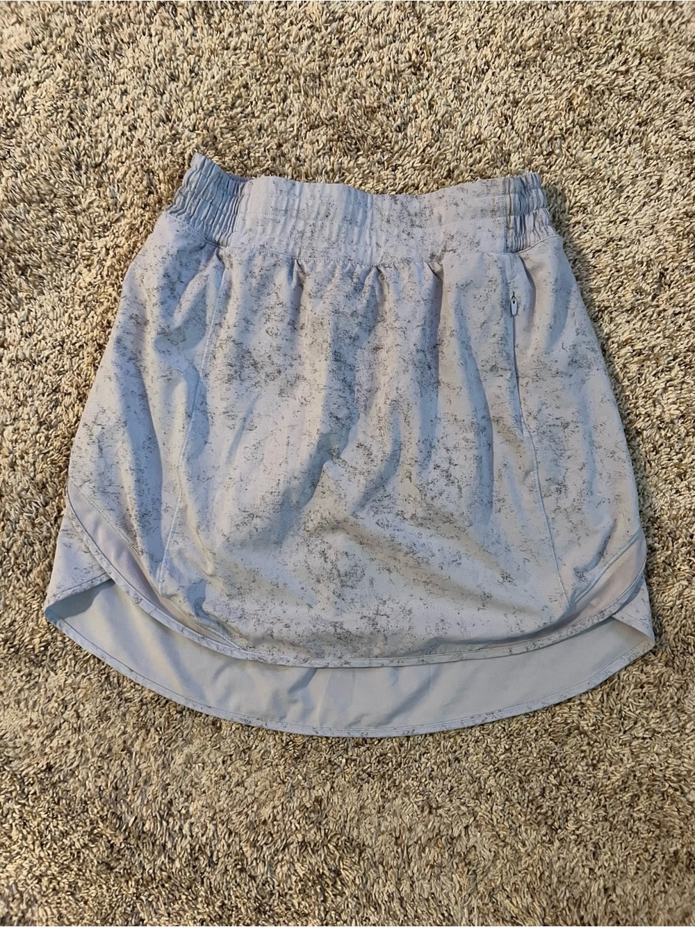 Lululemon HR hotty hot skirt size 4